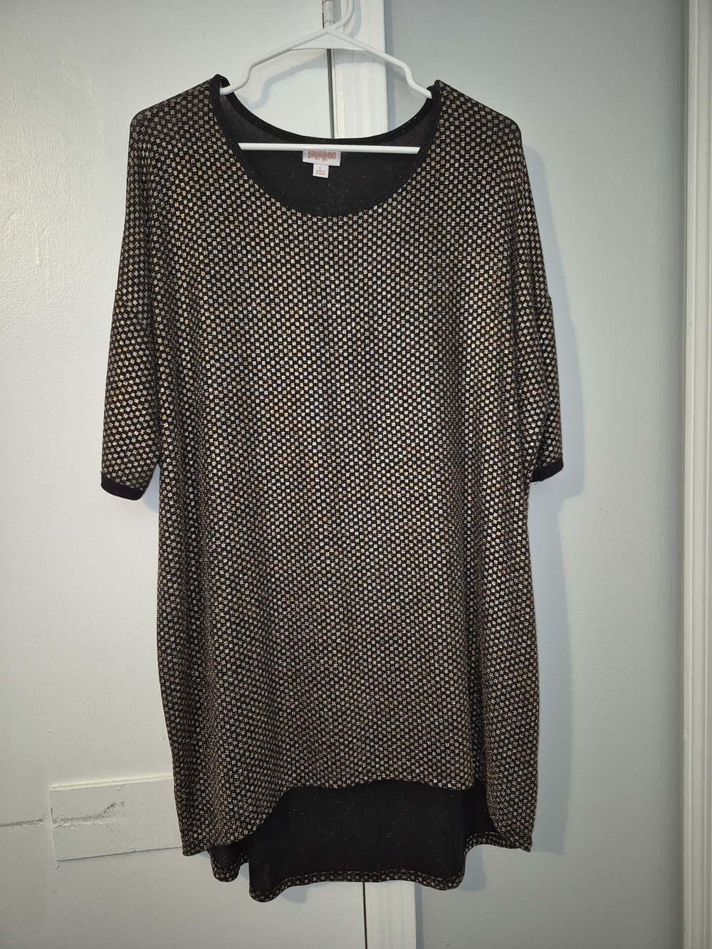 LuLaRoe Black & Gold Sparkly Dot Knit Tunic Size Large